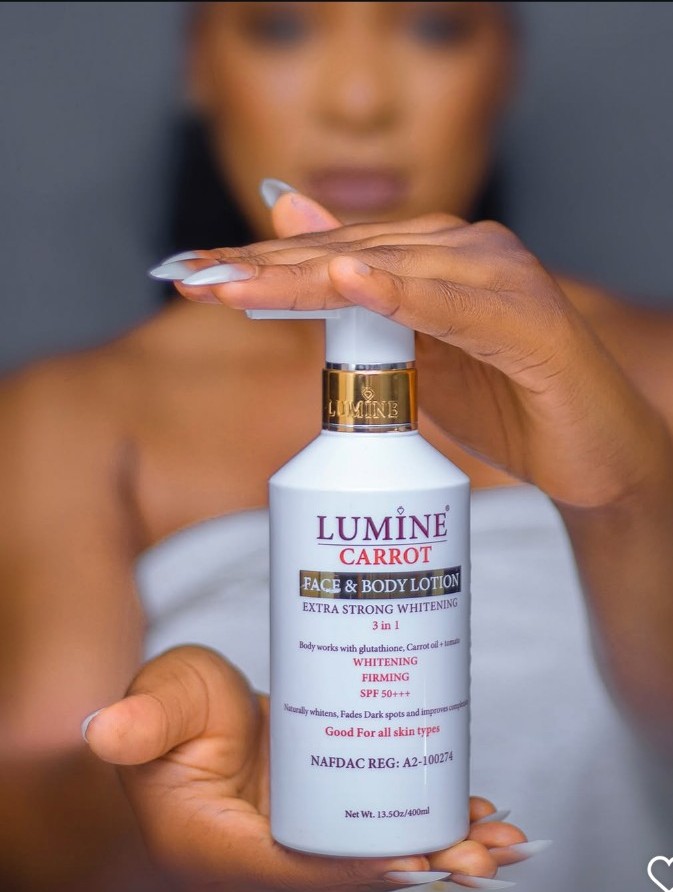 Lumine Carrot Face & Body Lotion Extra Strong Whitening 3 in 1 with Glutathione Tomato & Carrot SPF 50+++ 400ml (Copy)